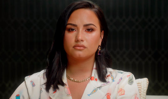Demi Lovato revela que teve um infarto e três derrames após sofrer de overdose em 2018