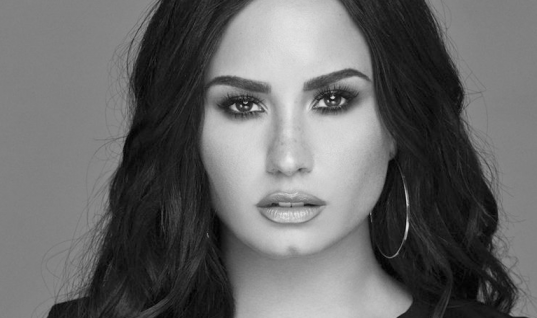 Insider revela que Demi Lovato lançará nova versão do “Tell Me You Love Me”