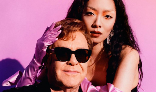 Revelação de 2020, Rina Sawayama anuncia remix de “Chosen Family”, com Sir Elton John