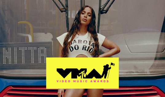 VENCEU! Anitta se torna a primeira artista brasileira da história a se apresentar no VMA
