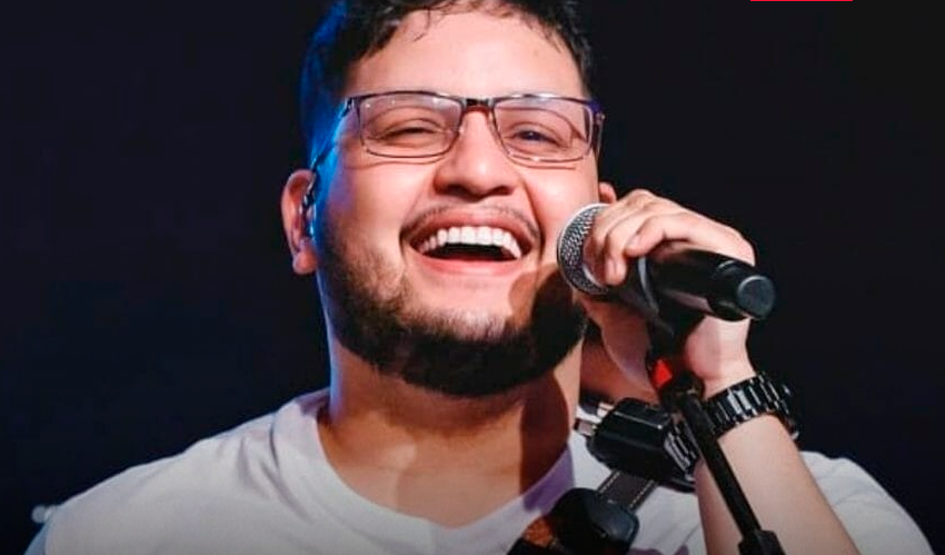 Após intensa luta pela vida, cantor Maurílio morre em hospital de Goiânia