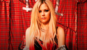 VEM AÍ! Avril Lavigne confirma relançamento comemorativo de 20 anos seu primeiro álbum, o "Let Go"