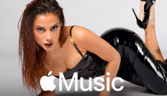 Em menos de 6 horas de lançamento, Anitta emplaca TODAS as faixas do "Versions Of Me" no top 40 do Apple Music Brasil