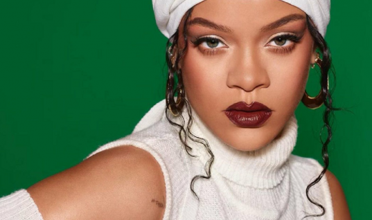 NFL e Apple Music confirmam Rihanna como atração do Super Bowl 2023, saiba detalhes
