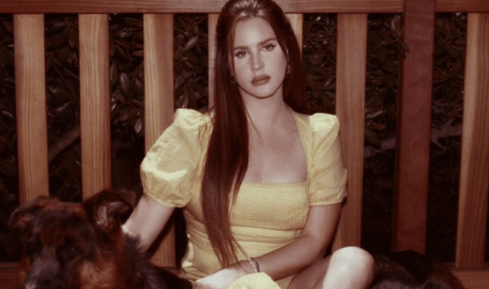 Lana Del Rey conta que perdeu músicas não lançadas e manuscrito de livro em assalto, saiba mais