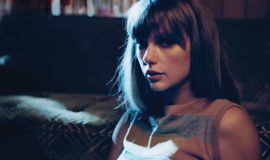 Dylan O’Brien, Zoë Kravitz e mais aparições surpresa no ‘Midnights’ de Taylor Swift