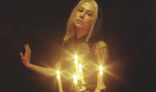 Além de Mariah: conheça 15 ótimas canções, de Ramones a Phoebe Bridgers, para atualizar a playlist natalina