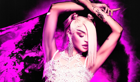 Pabllo Vittar divulga agenda de Carnaval 2023; confira as datas