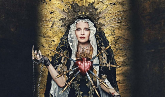 Madonna é capa da Vanity Fair em celebração aos nomes que contribuíram para “moldar a cultura moderna”, confira
