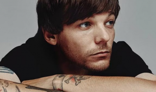 Louis Tomlinson diz que sente “orgulho” por ter mais créditos de composição no One Direction, entenda