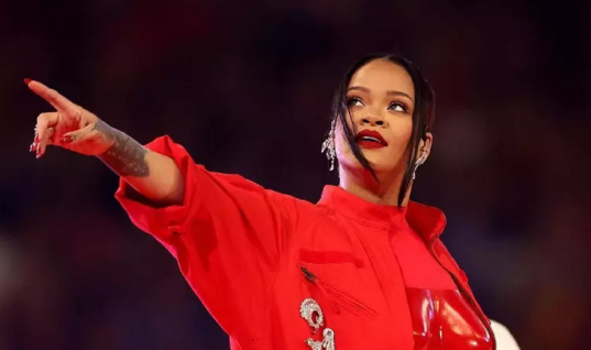 Super Bowl de Rihanna pode impulsionar vitória no Oscar? Variety explica o cenário à  estatueta de Melhor Canção, confira