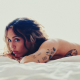 Miley Cyrus exala beleza no videoclipe oficial de “Jared”, faixa do “Endless Summer Vacation”; confira