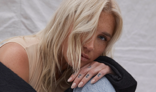‘Gag Order’: novo e pessoal álbum de Kesha já está disponível em todas as plataformas digitais, saiba mais