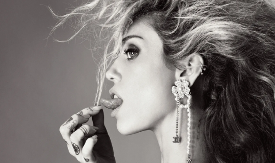À Vogue Britânica, Miley Cyrus revela não estar interessada em fazer turnês mundiais, saiba mais