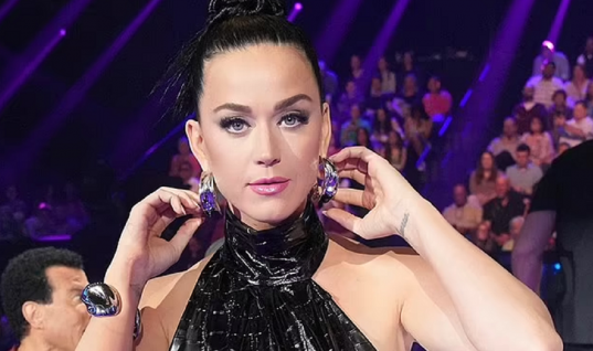Após polêmicas, finalista do American Idol sai em defesa de Katy Perry, confira