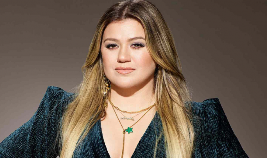 ‘Since U Been Gone’: Kelly Clarkson esclarece rumor de que não queria lançar a canção, confira