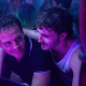 Andrew Scott e Paul Mescal aparecem juntos na primeira imagem de “All of Us Strangers”