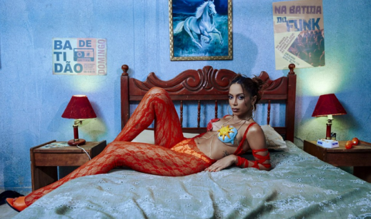 Anitta lança o projeto “A Favela Love Story” apresentando duas faixas inéditas; ouça