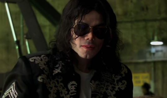 O bom, o ruim e o feio: diretor de nova cinebiografia de Michael Jackson promete contar “apenas os fatos”