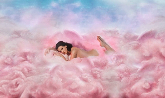 “Teenage Dream”: a Bíblia do Pop completando 14 anos