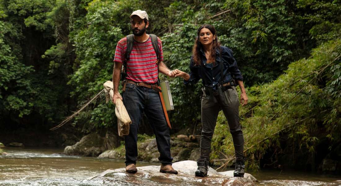 Dira Paes e Humberto Carrão em Pasárgada